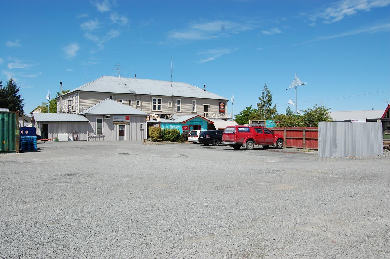 The Brown Pub Hotel 2*
