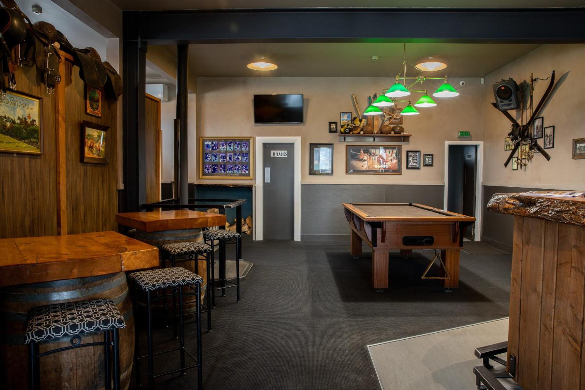 The Brown Pub Hotel 2*